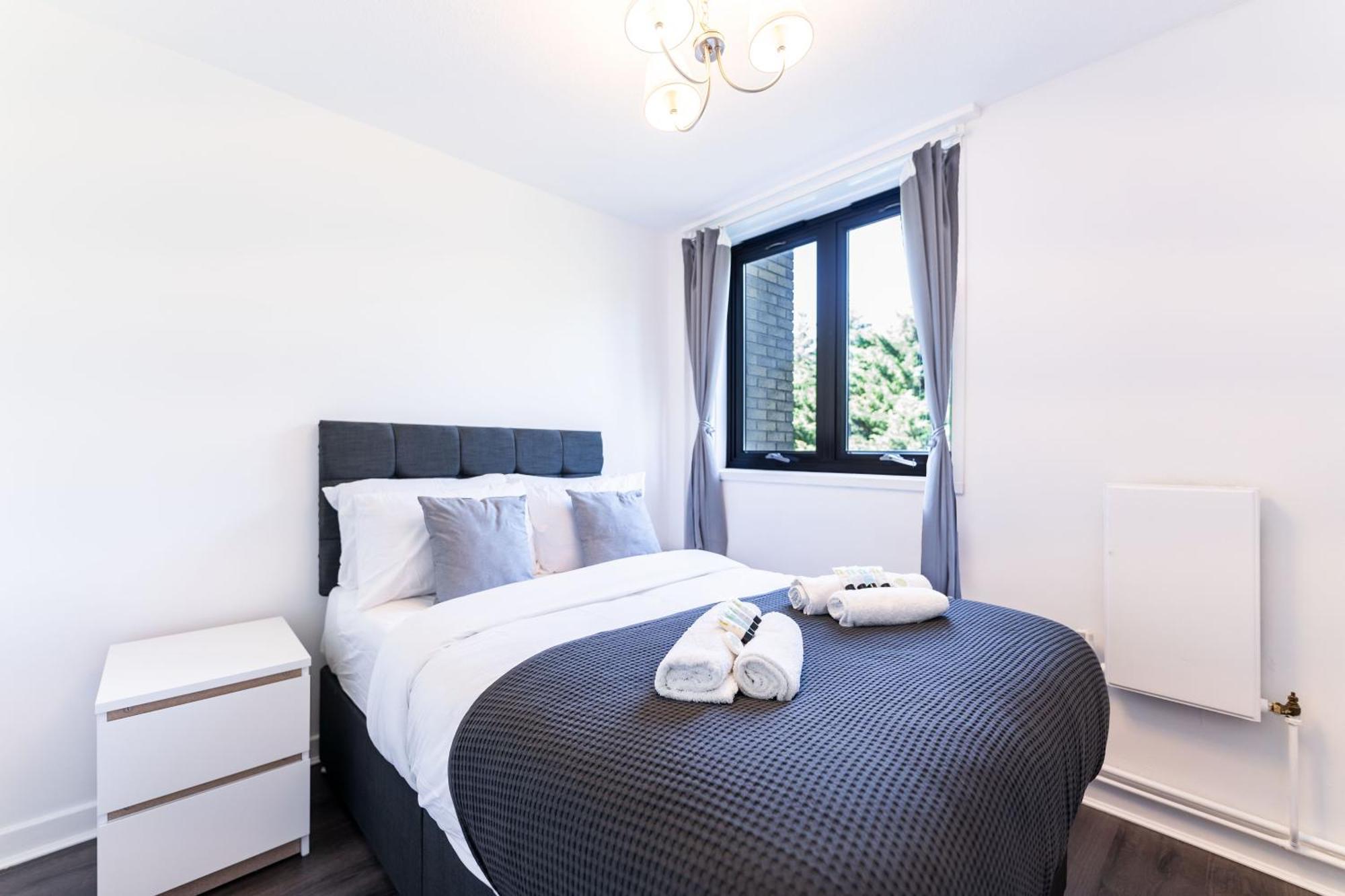 Luxury 3 Bedroom Flat With Balcony In Westbourne Park London Exterior foto
