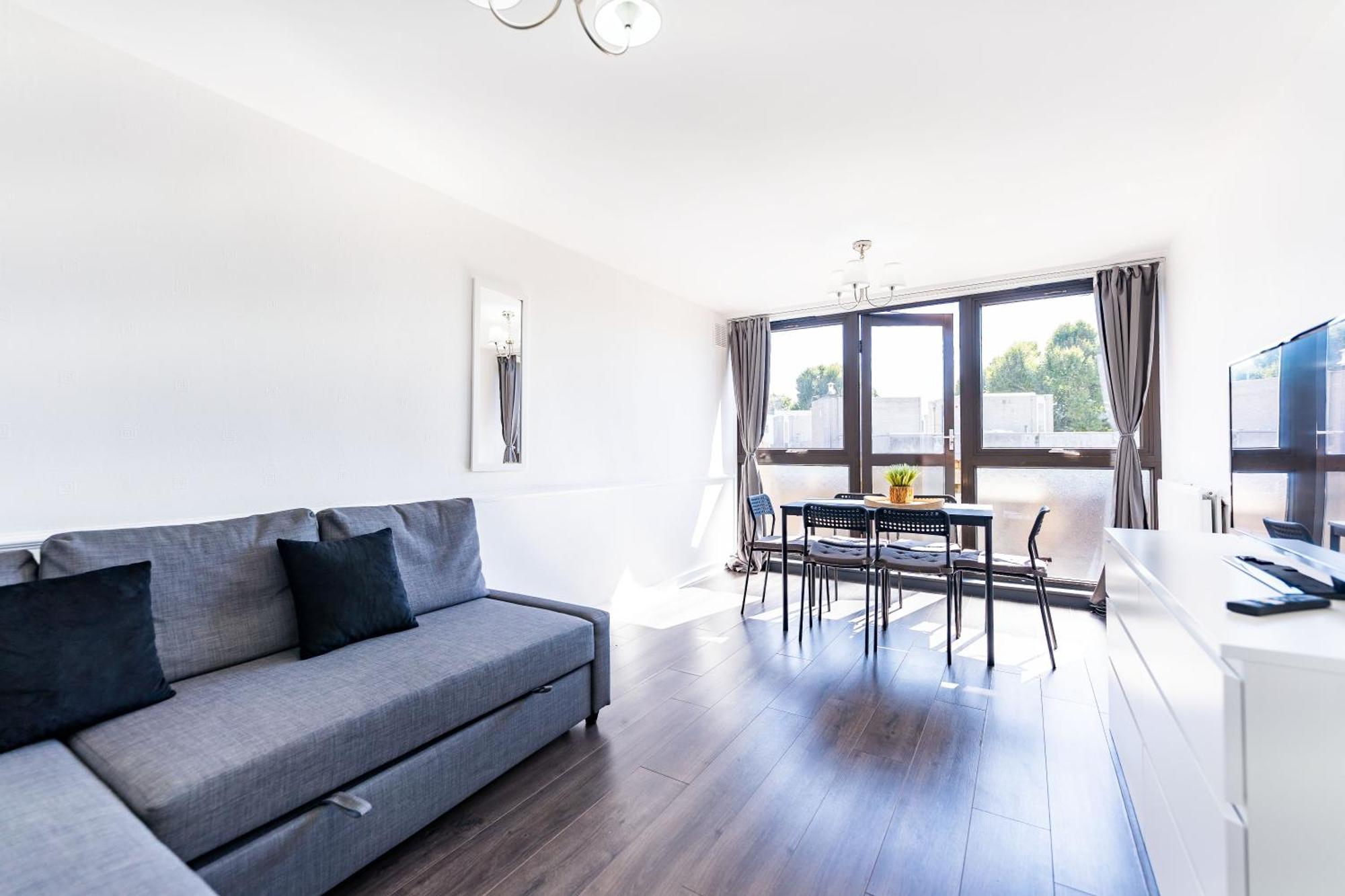 Luxury 3 Bedroom Flat With Balcony In Westbourne Park London Exterior foto