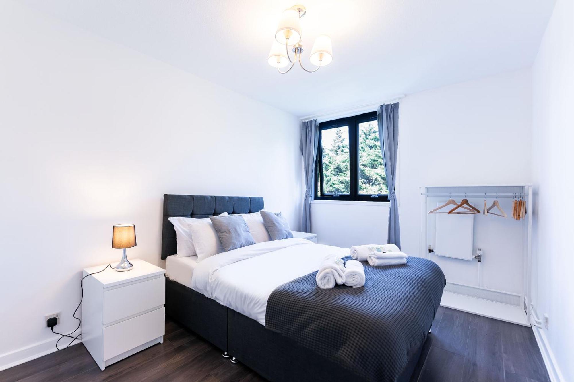 Luxury 3 Bedroom Flat With Balcony In Westbourne Park London Exterior foto