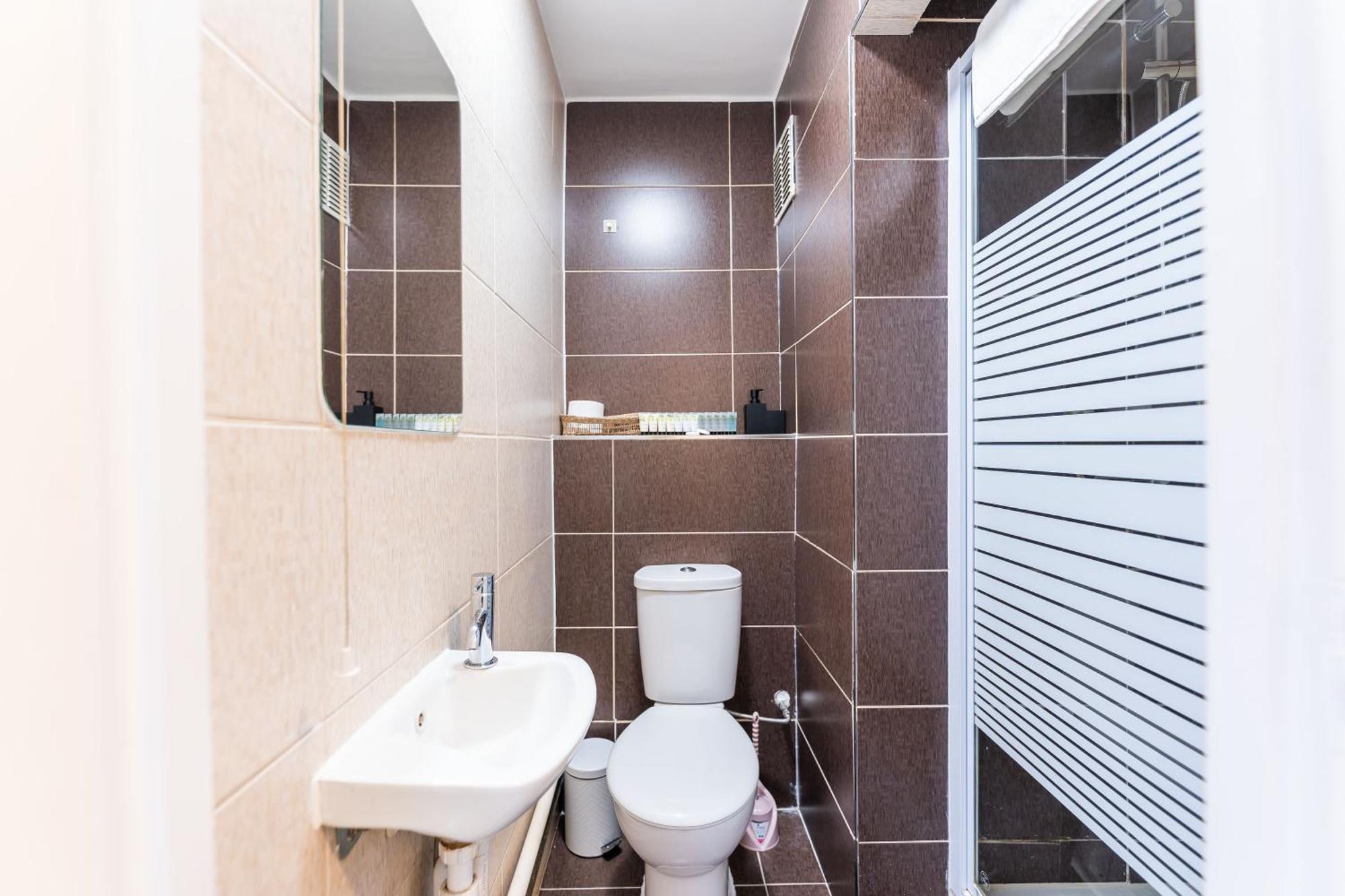 Luxury 3 Bedroom Flat With Balcony In Westbourne Park London Exterior foto